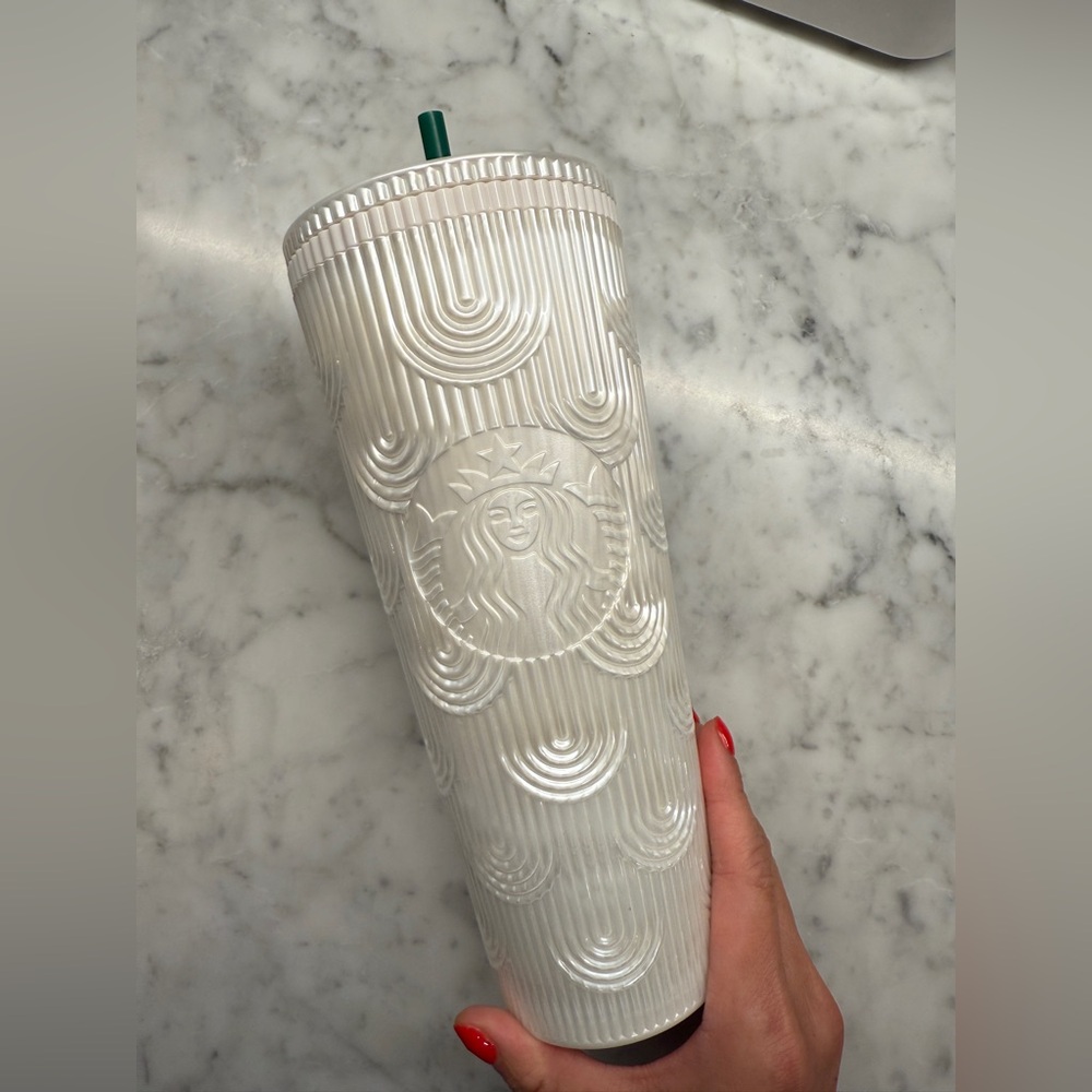 Starbucks 24oz Pearl White Mermaid Cold Cup Tumbler Siren Shell 2022 Green Straw
